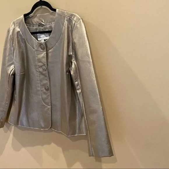 COPY - Jaclyn Smith faux leather metallic silver jacket - Picture 6 of 9